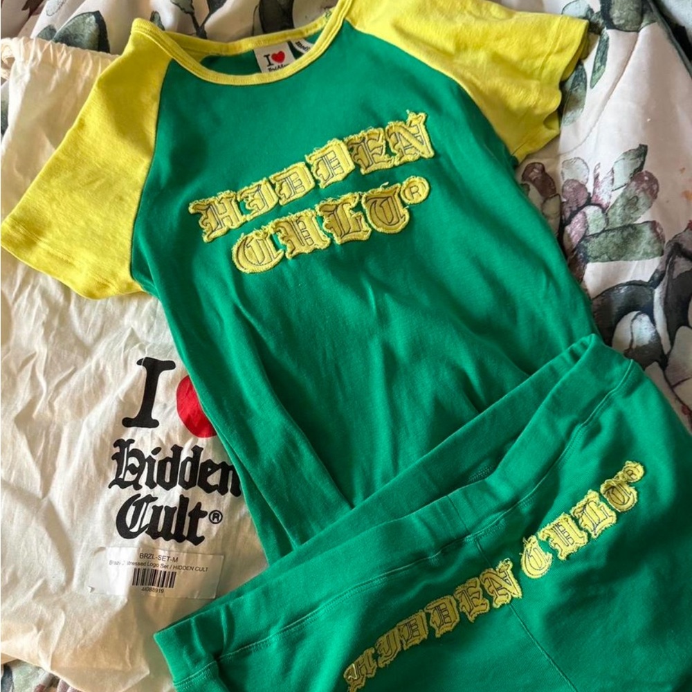 Hidden Cult Green & Yellow short set
